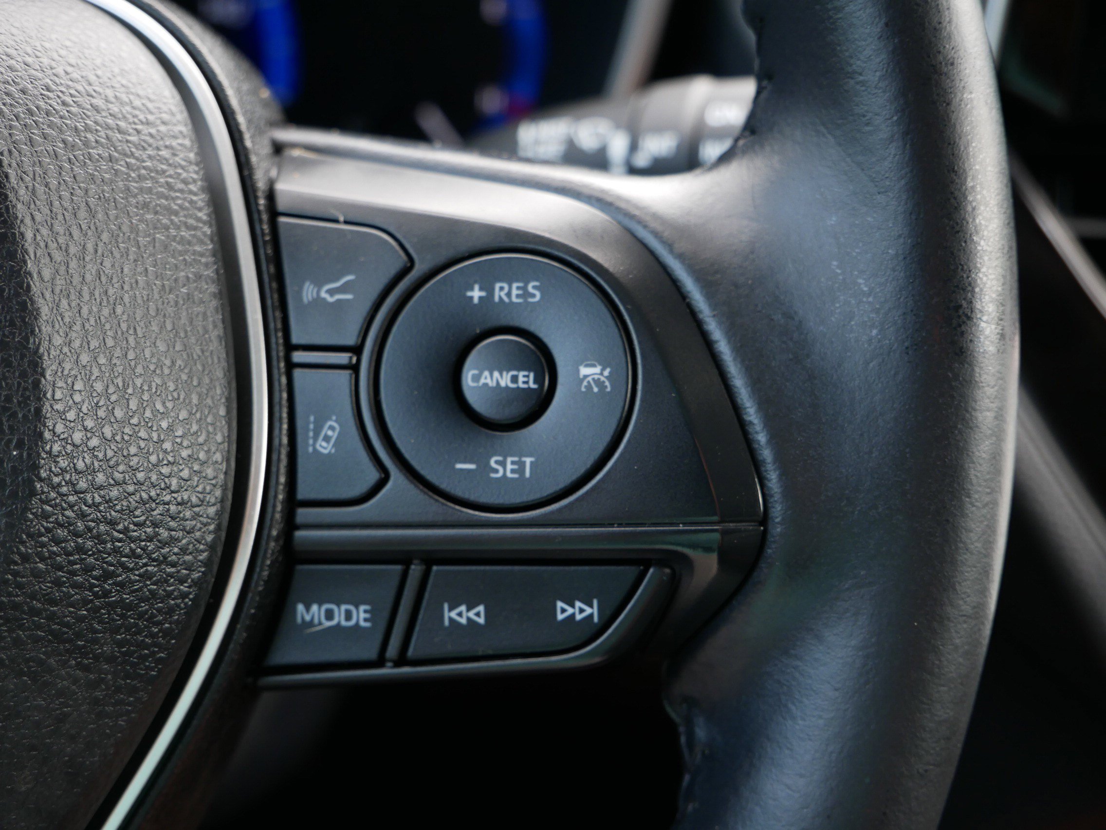 2022 Toyota Corolla Cross XLE photo 27