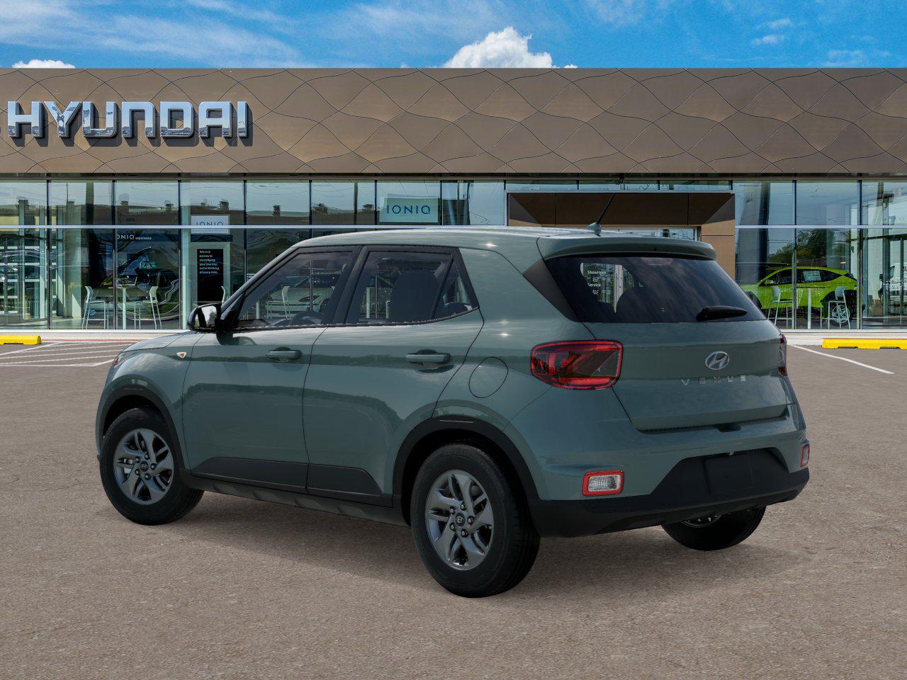 2026 Hyundai Venue SE photo 3