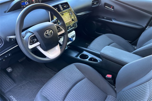 2017 Toyota Prius One Two photo 10