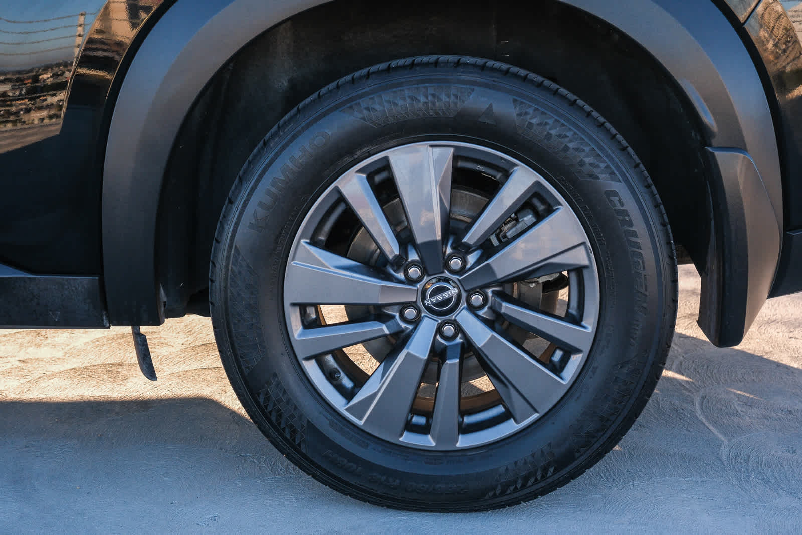 2022 Nissan Pathfinder SV photo 6