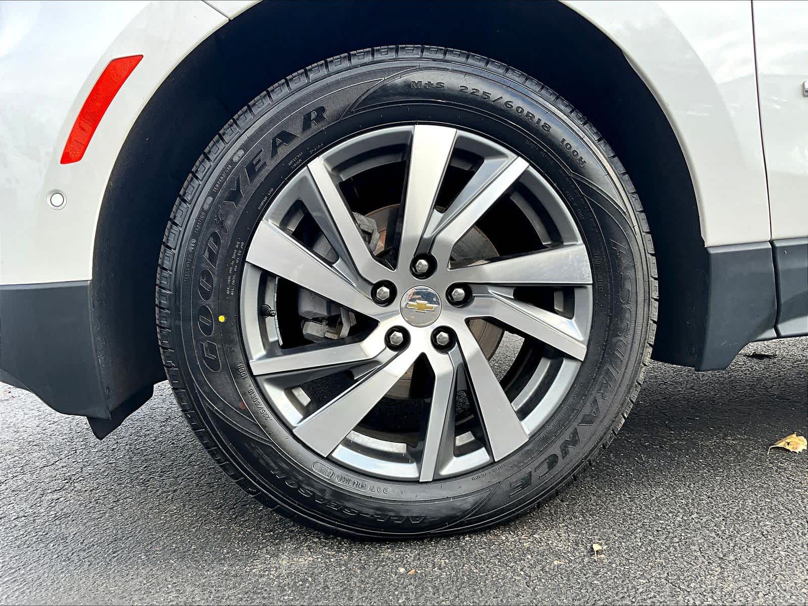 2022 Chevrolet Equinox Premier photo 4