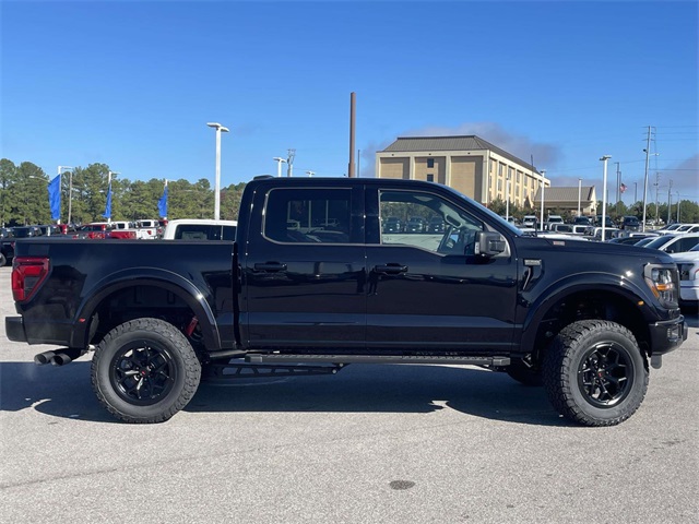 2025 Ford F-150 XLT photo 2