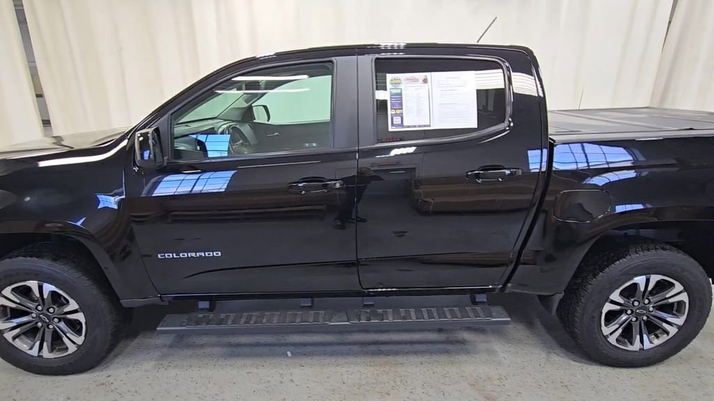 2022 Chevrolet Colorado Z71 photo 3