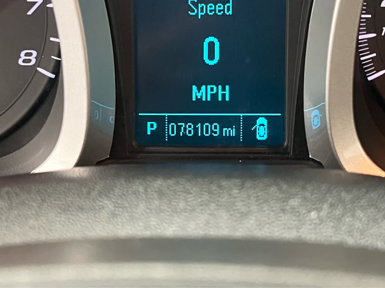 2017 Chevrolet Equinox LT photo 3