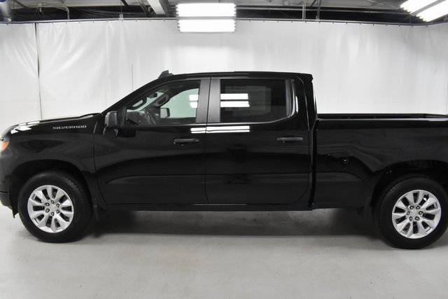 2022 Chevrolet Silverado 1500 Custom photo 7