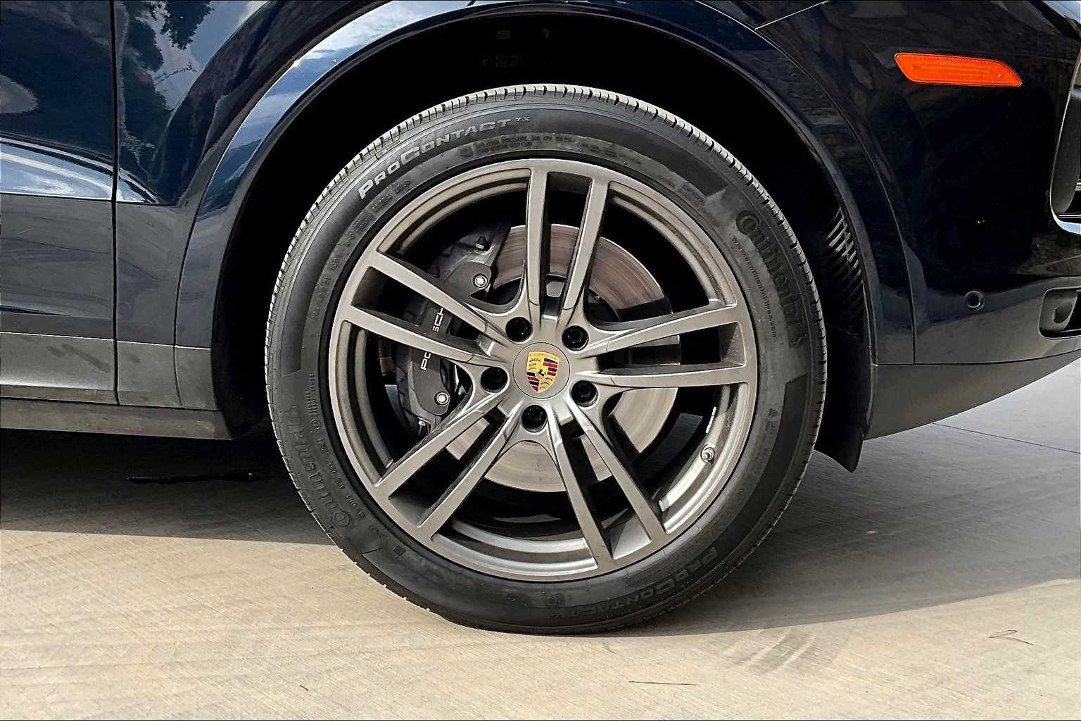 2023 Porsche Cayenne Turbo photo 10
