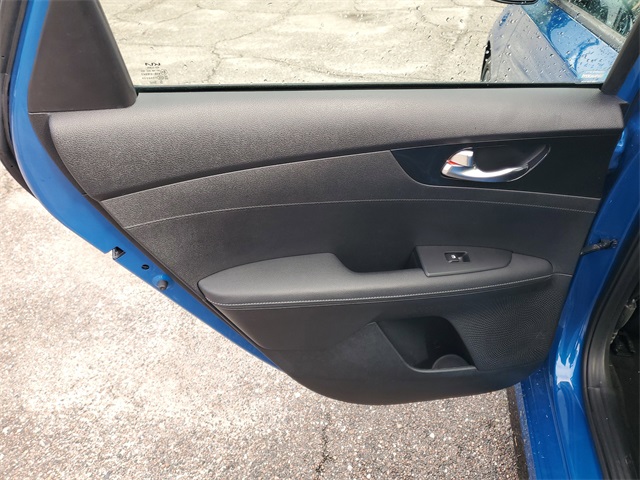 2023 Kia Forte GT-Line photo 30