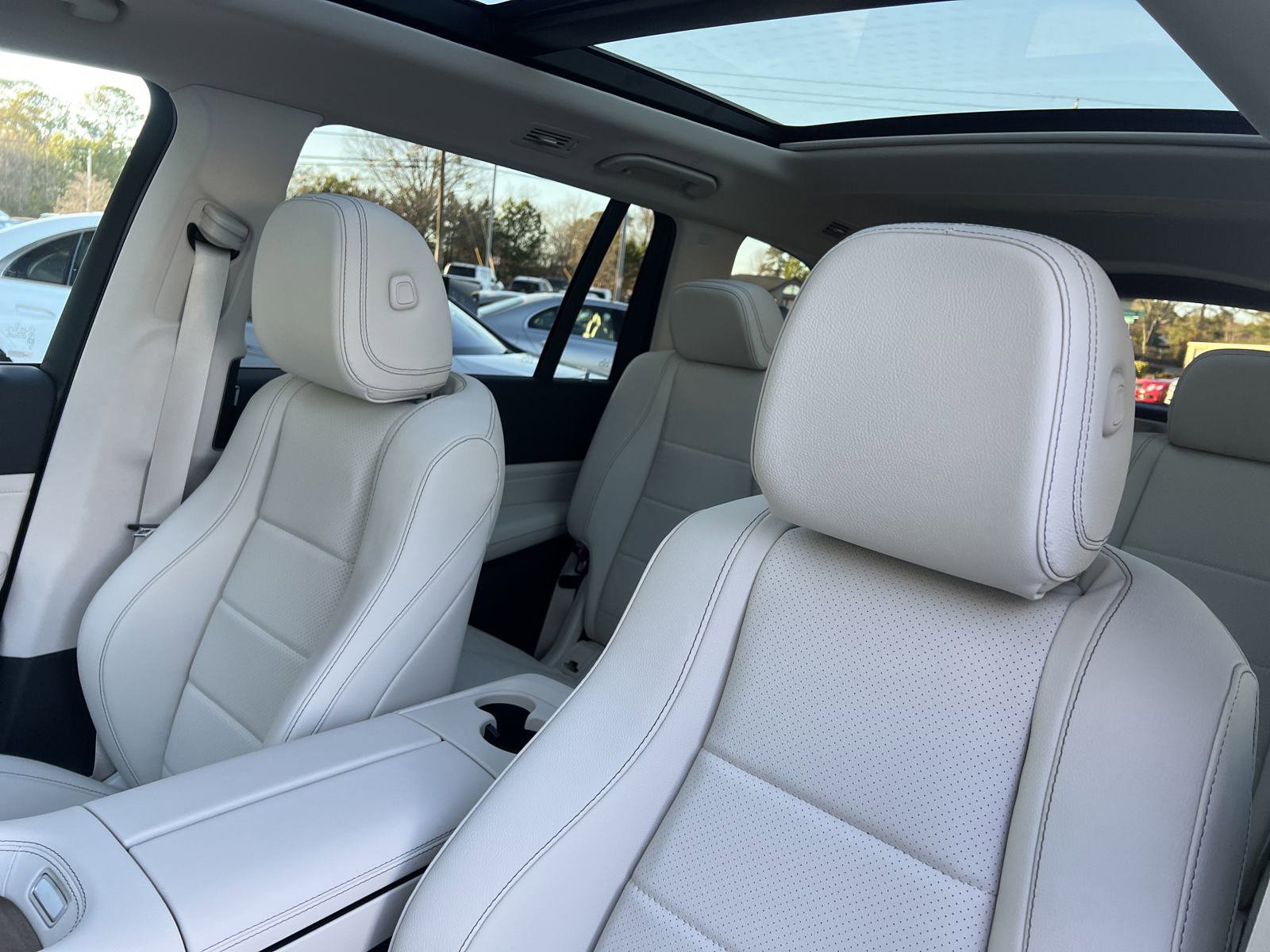 2025 Mercedes Benz GLS 450 4MATIC photo 19