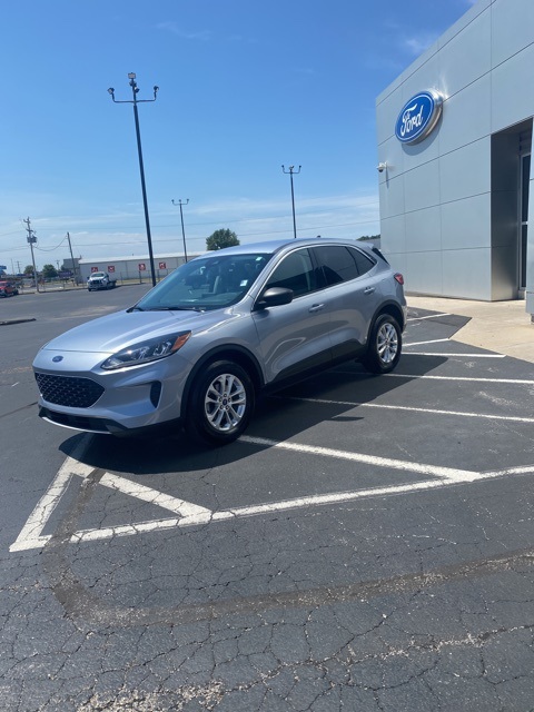 2022 Ford Escape SE photo 3