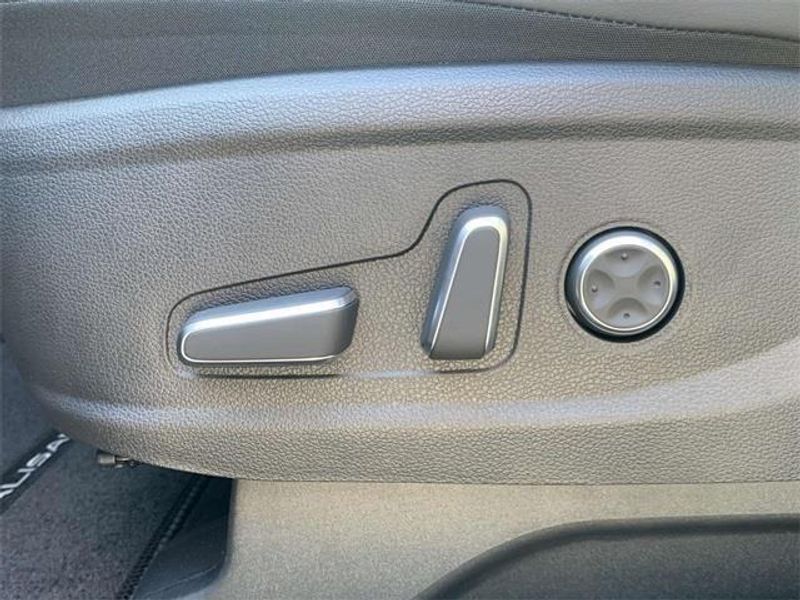 2025 Hyundai Palisade SEL photo 3