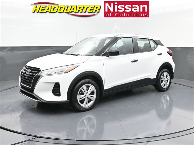 2025 Nissan KICKS PLAY Base's photo