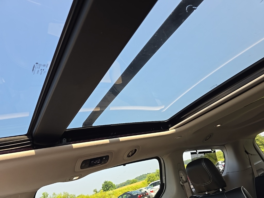 2022 Chrysler Pacifica Limited photo 55