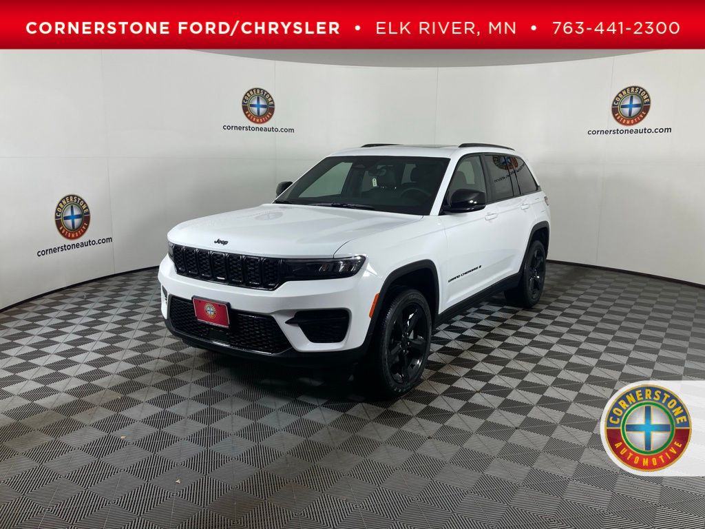 2025 Jeep Grand Cherokee Altitude's photo