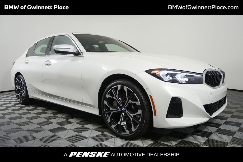 2025 BMW 3 Series 330i's photo