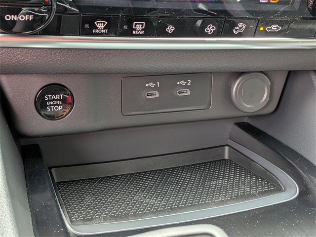 2025 Nissan Rogue SV photo 21