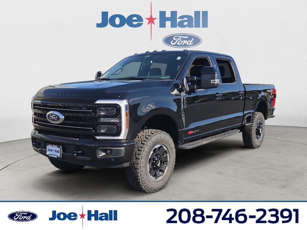 2025 Ford F-350 Super Duty Platinum's photo