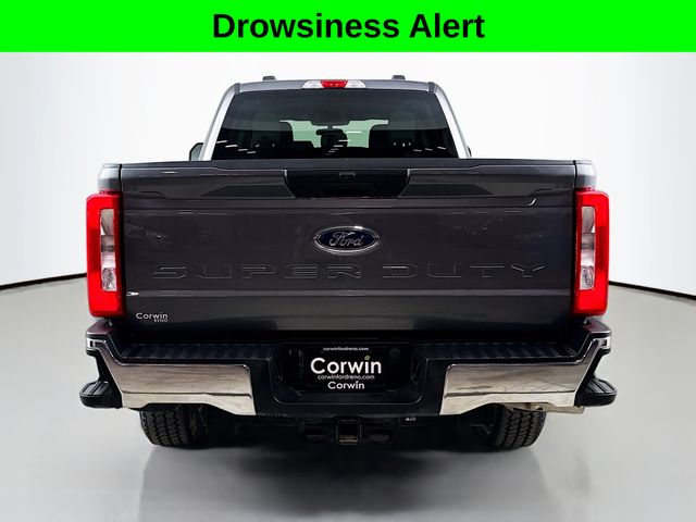 2024 Ford F-350 XLT photo 6