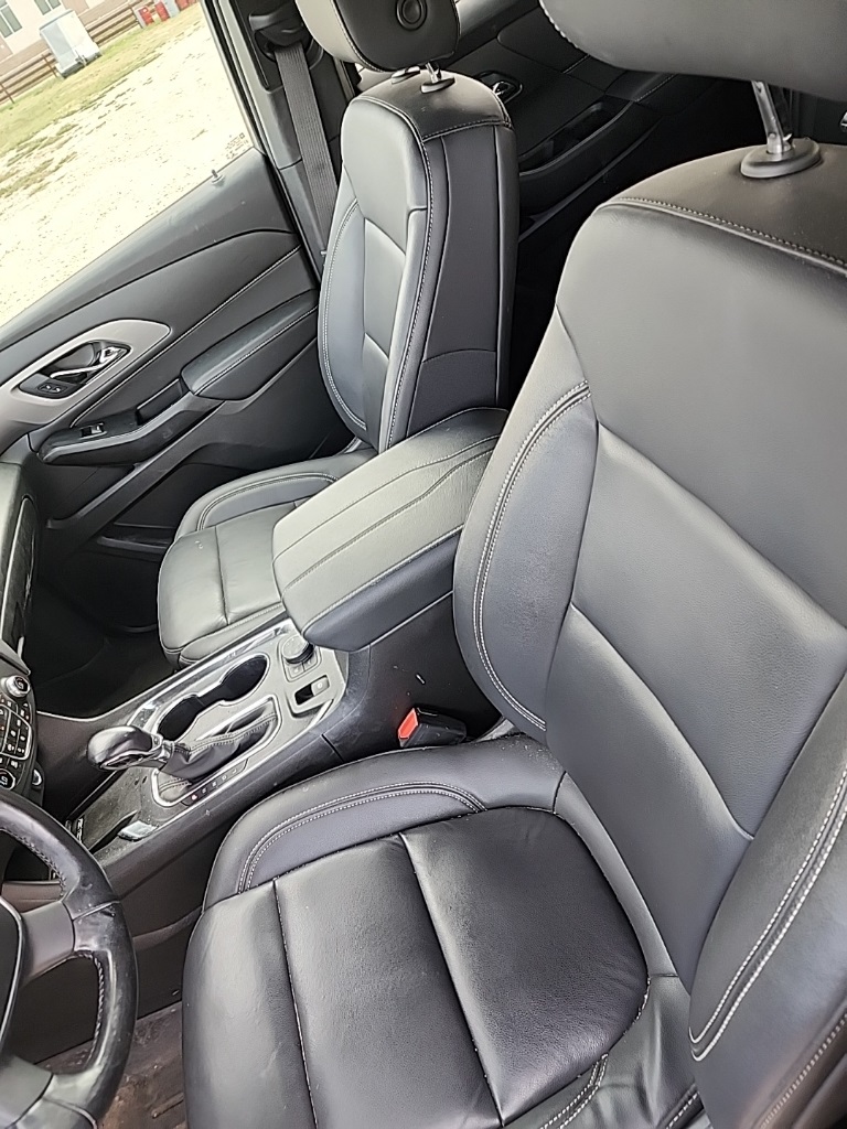 2022 Chevrolet Traverse Leather photo 7