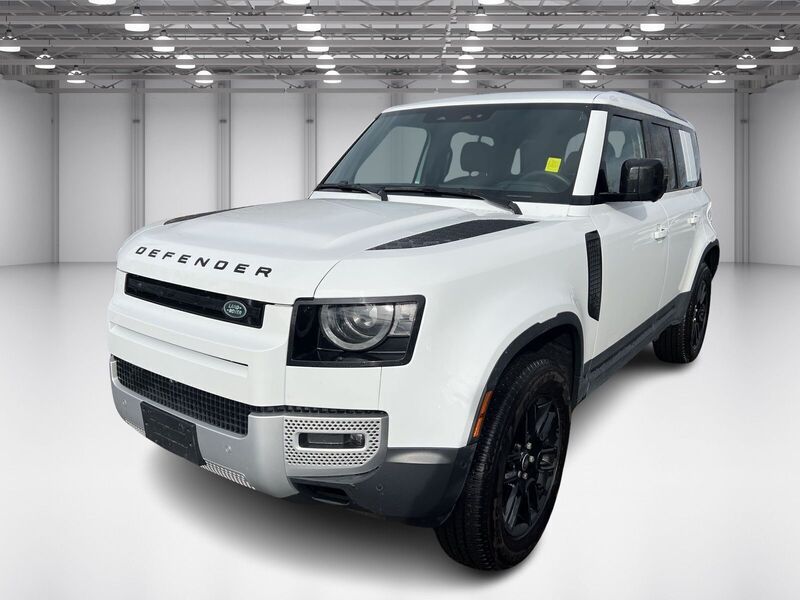 2025 Land Rover Defender S's photo