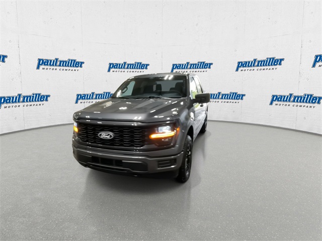 2025 Ford F-150 STX photo 4