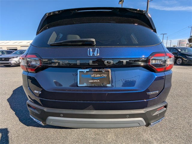 2025 Honda Pilot Touring photo 4