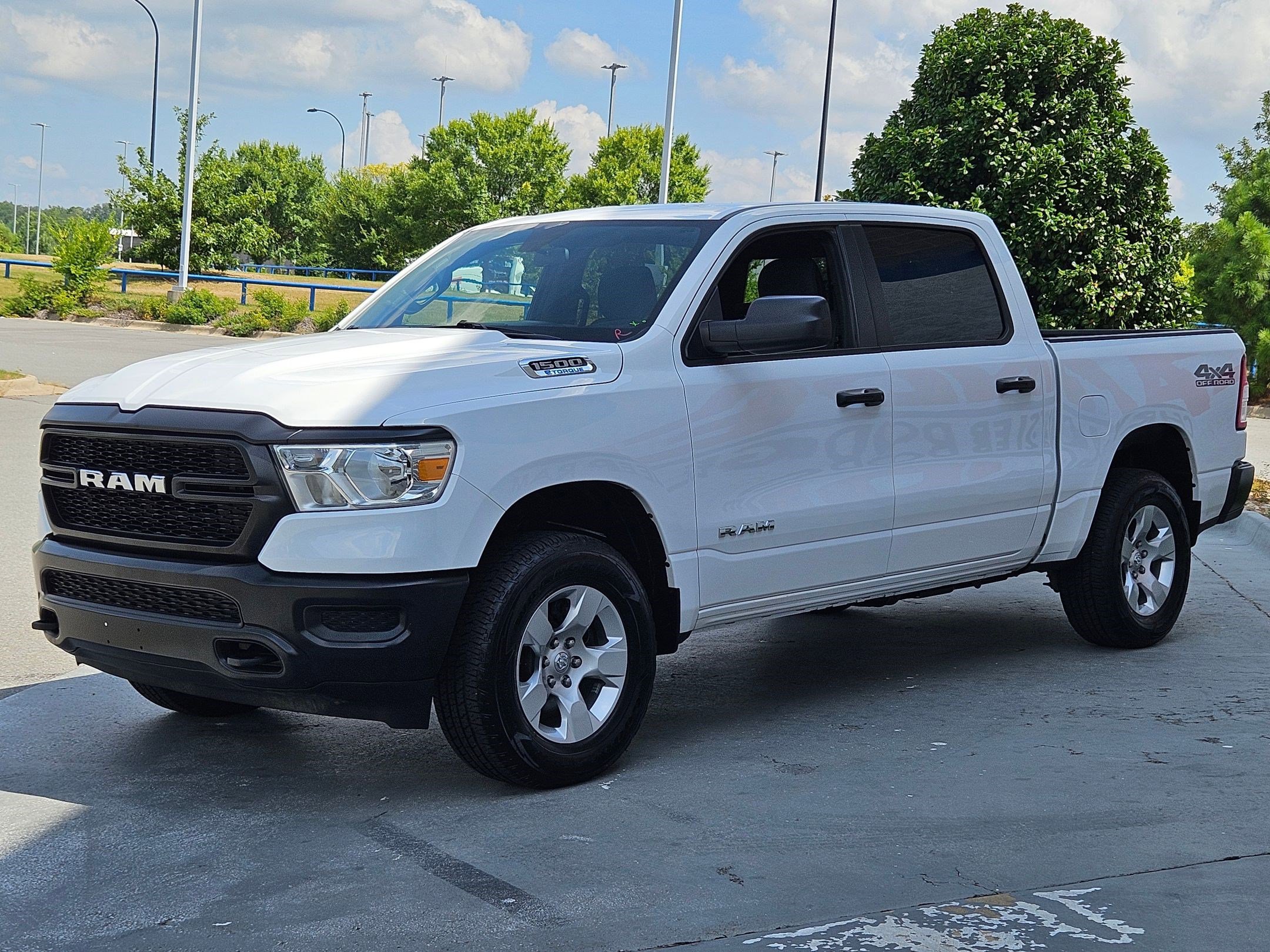 2022 Ram 1500 Tradesman photo 3