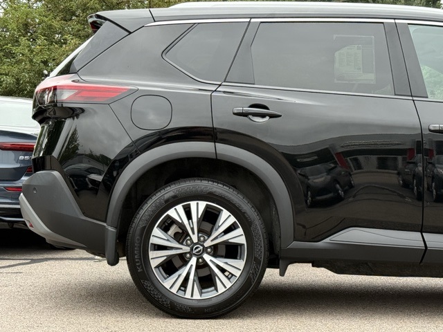 2023 Nissan Rogue SV photo 23