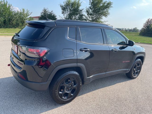 2023 Jeep Compass Trailhawk photo 3