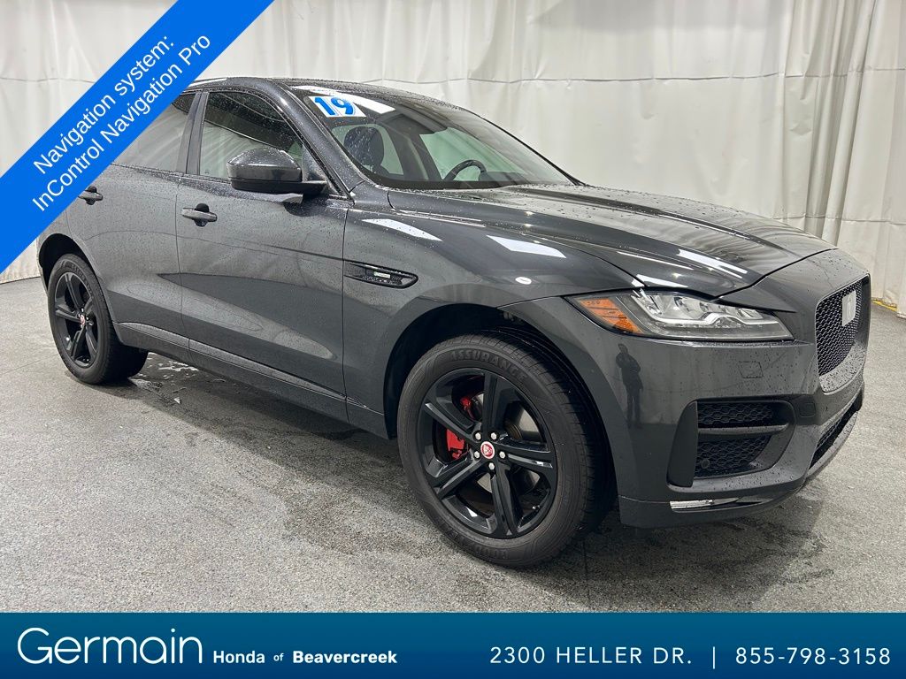 2019 Jaguar F-Pace R-Sport