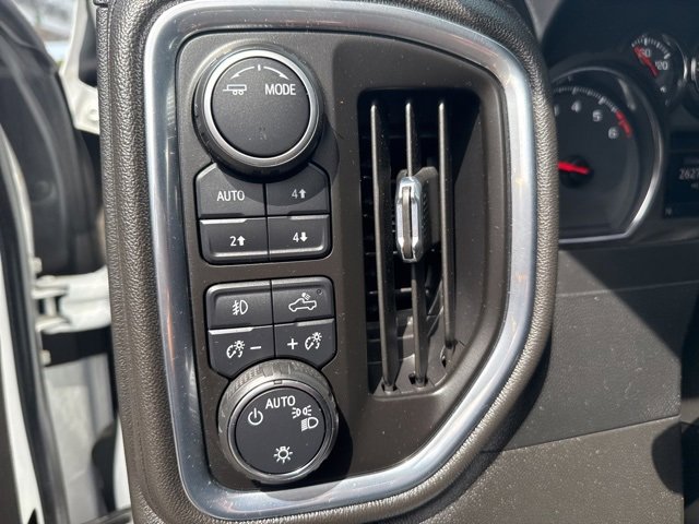2022 Chevrolet Silverado 1500 RST photo 11