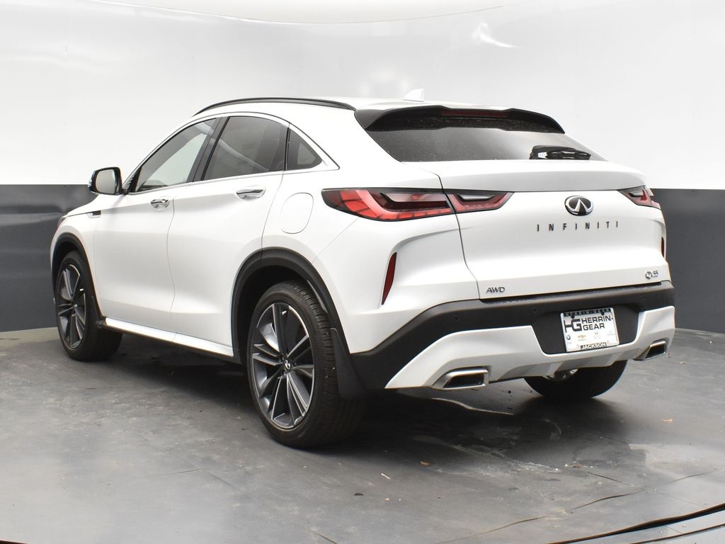 2025 Toyota RAV4 LE photo 5