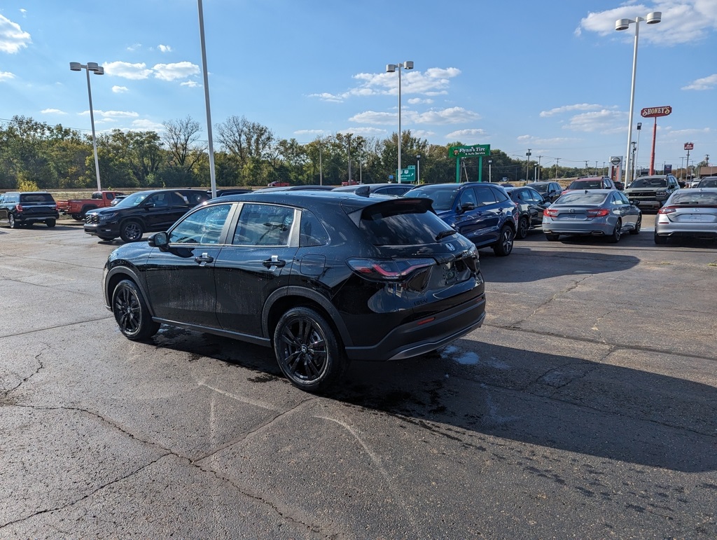 2026 Honda HR-V Sport photo 3