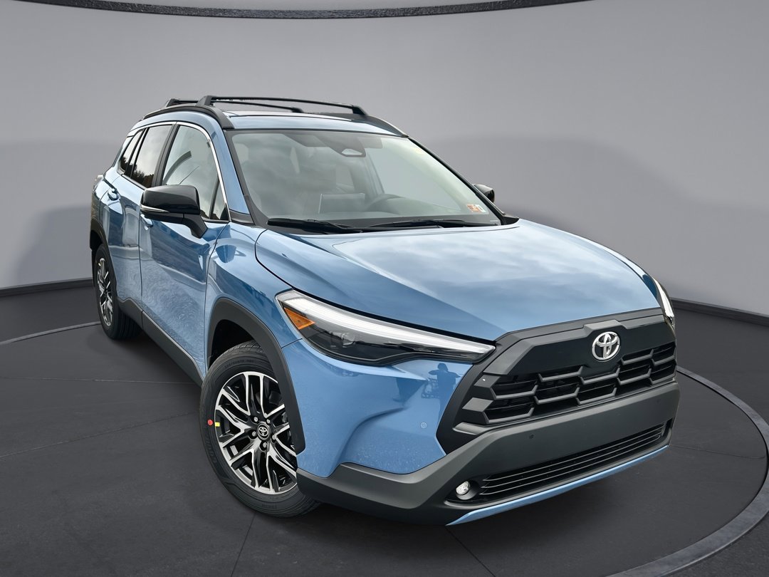 2026 Toyota Corolla Cross XLE's photo