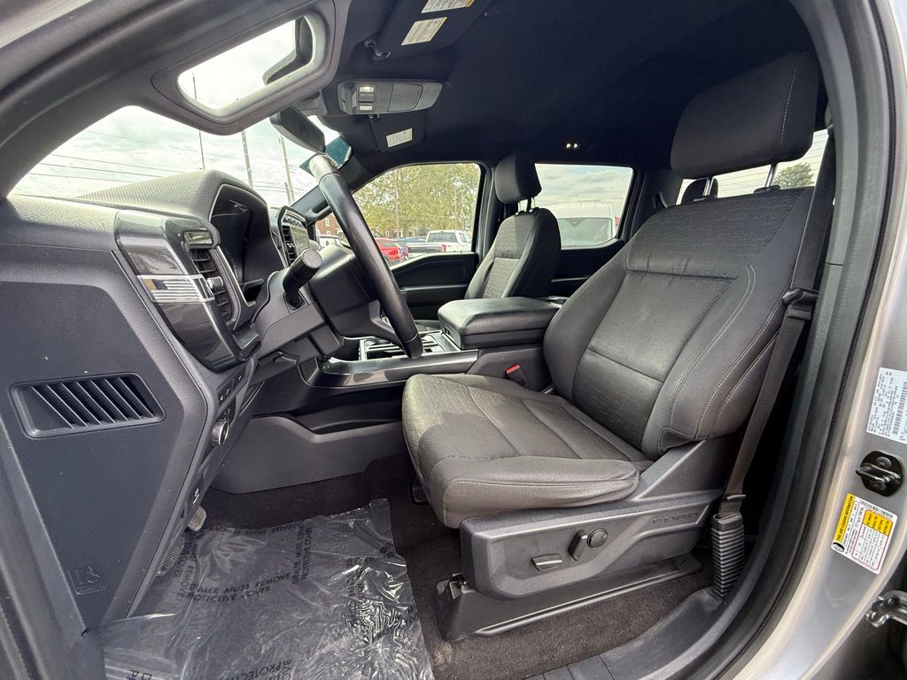 2022 Ford F-150 XLT photo 3