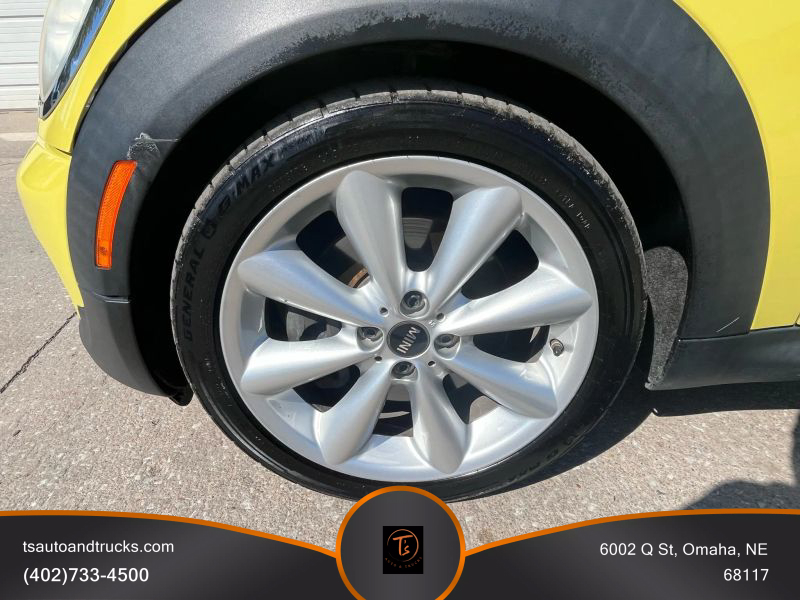 2011 Mini Cooper Convertible S photo 17