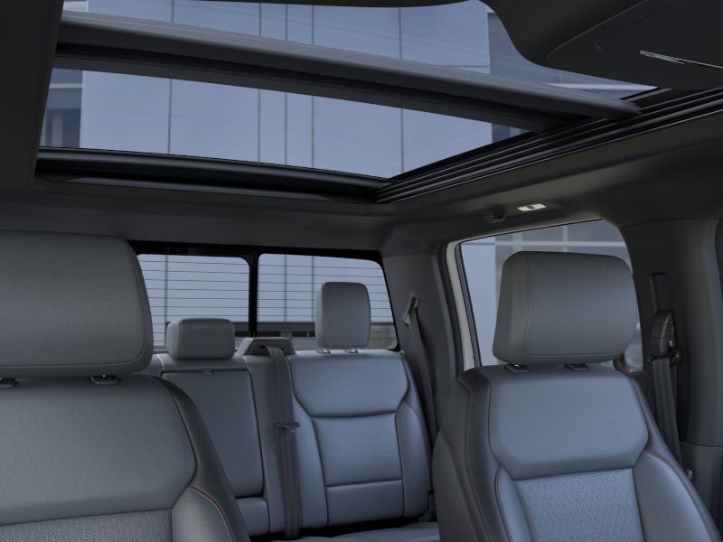 2025 Ford F-150 Lightning Lariat photo 22