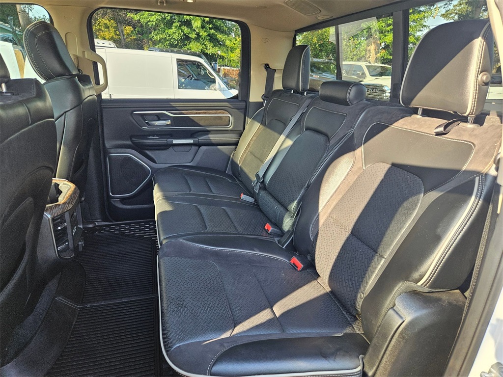 2019 Ram 1500 Laramie photo 15