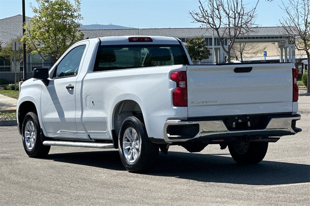 2024 Chevrolet Silverado 1500 photo 3