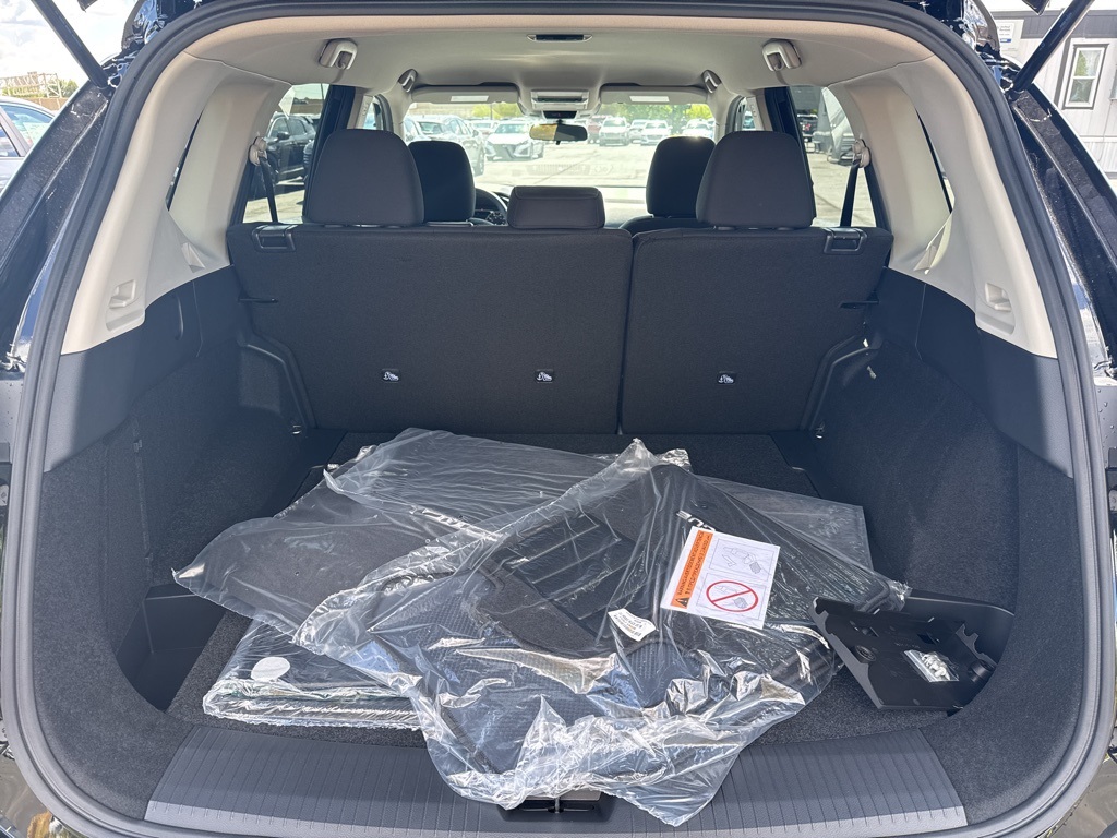 2026 Nissan Rogue S photo 12