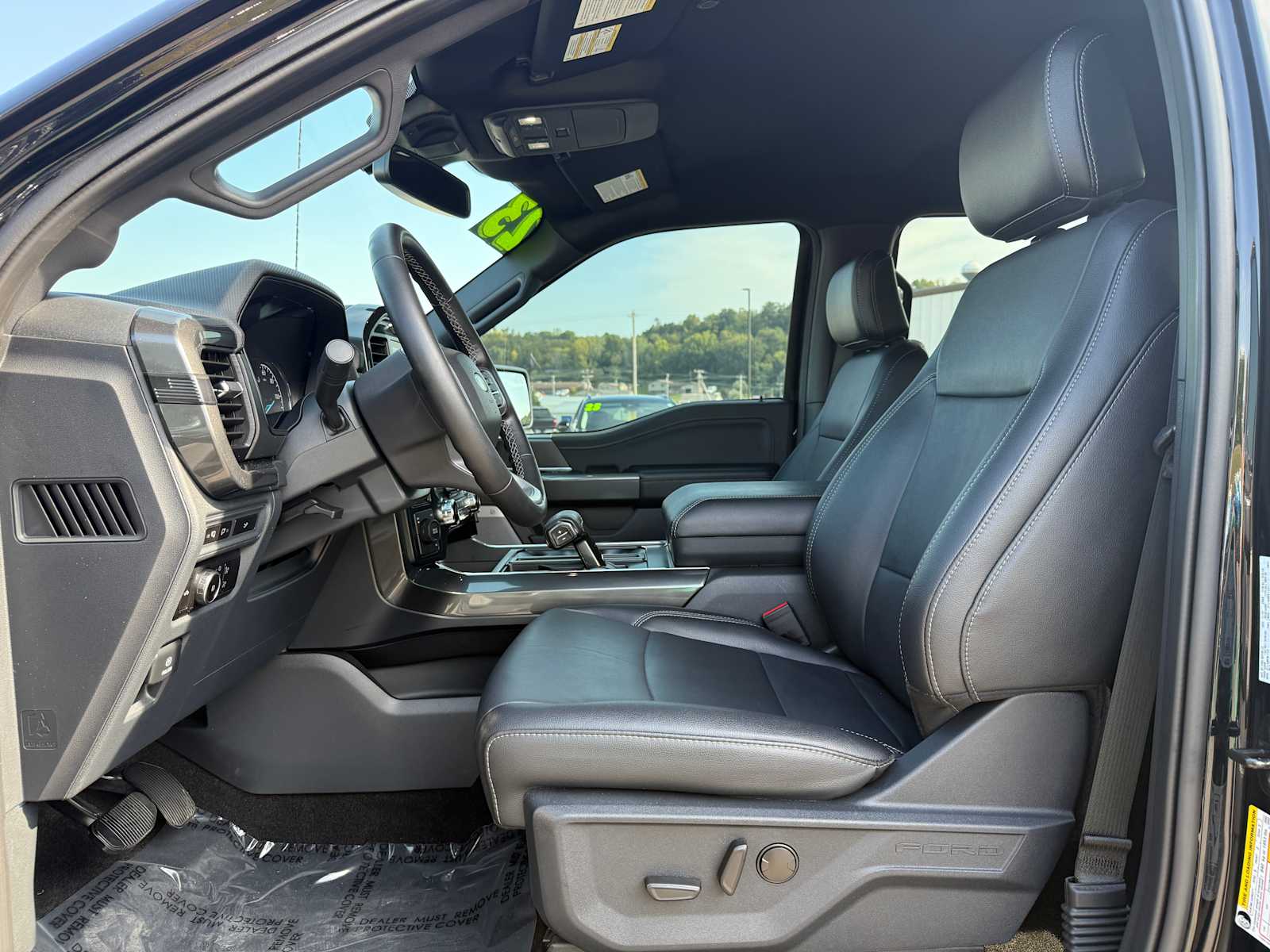 2023 Ford F-150 XLT photo 20