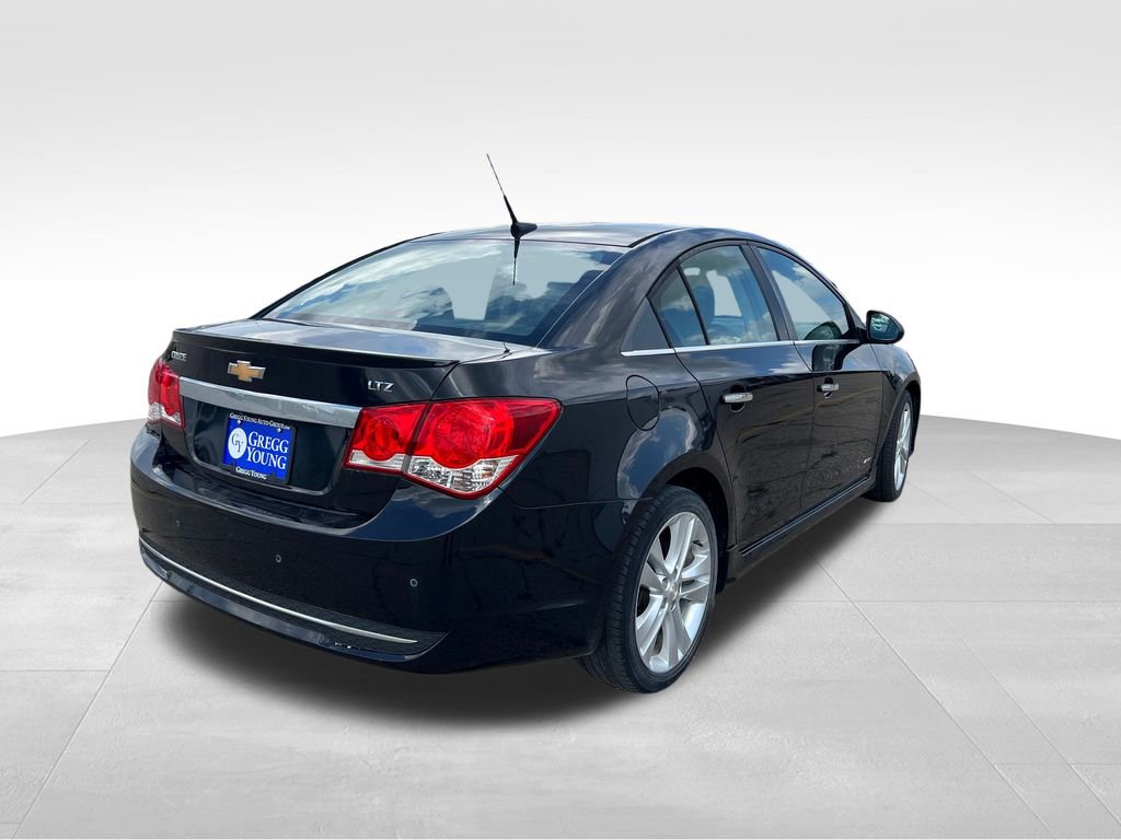 2014 Chevrolet Cruze LTZ photo 2