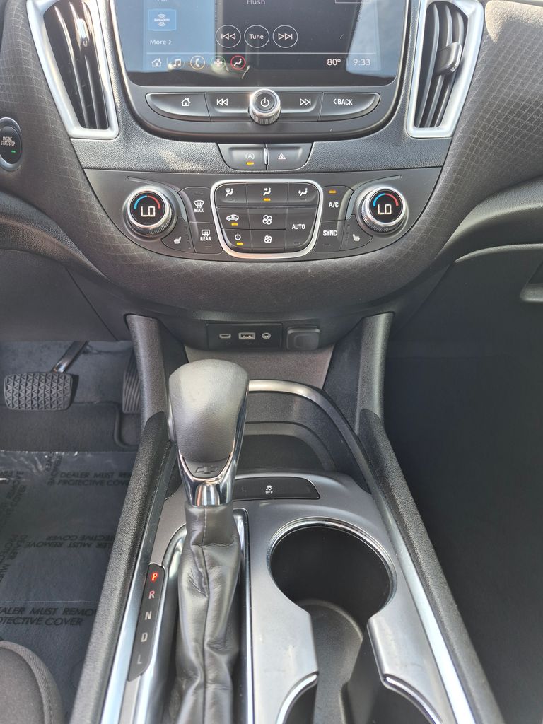 2023 Chevrolet Malibu 1LT photo 14