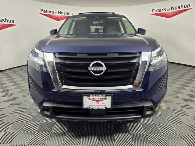 2025 Nissan Pathfinder SV photo 2