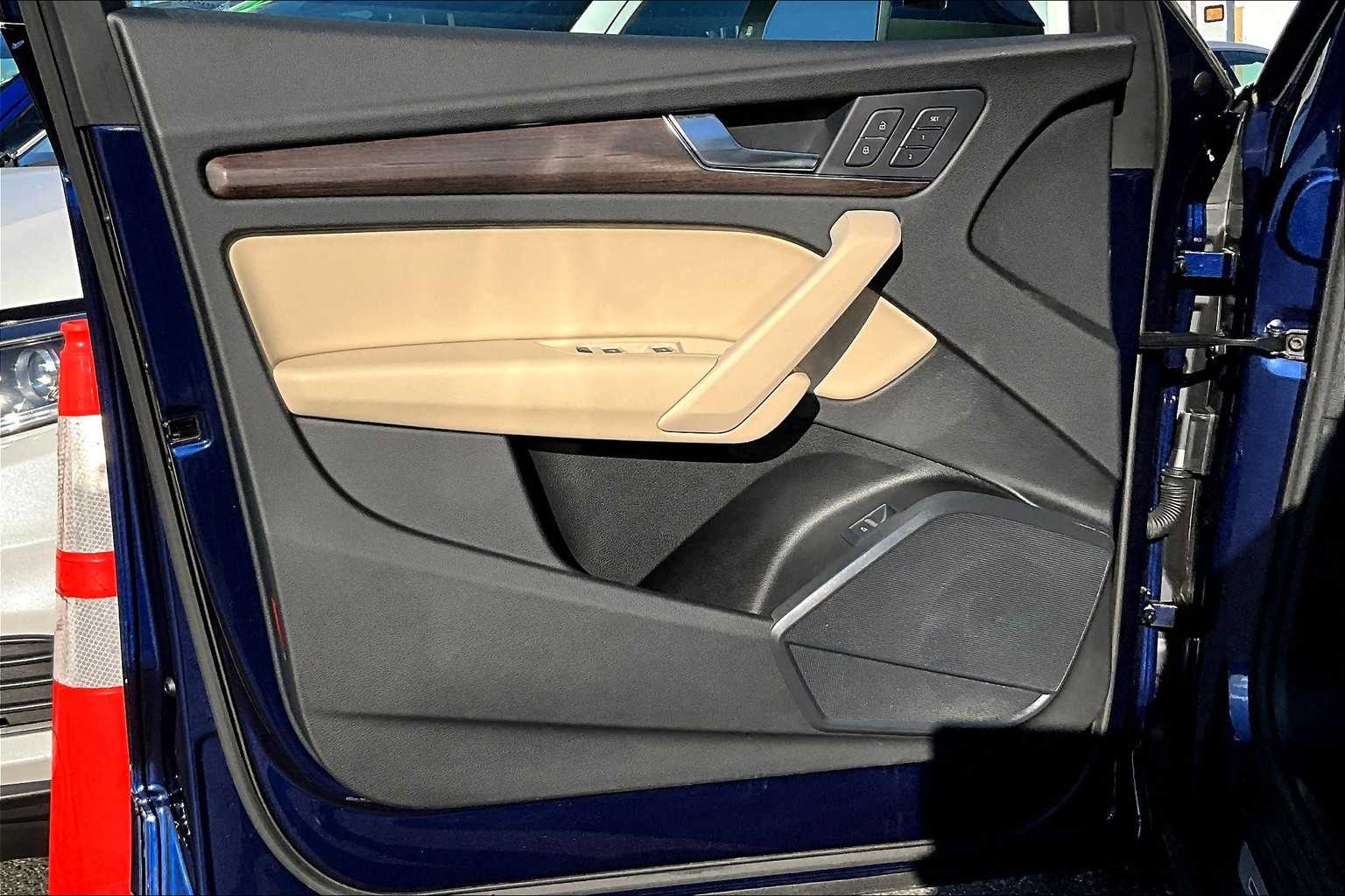 2024 Audi Q5 S line Premium photo 19