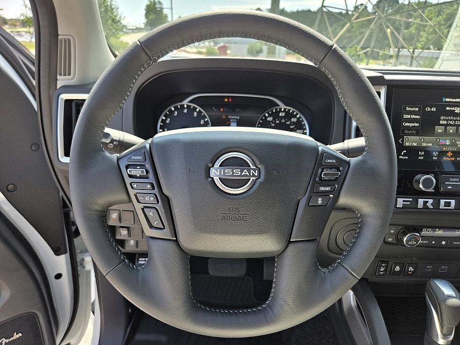 2025 Nissan Frontier Crew Cab SV photo 15
