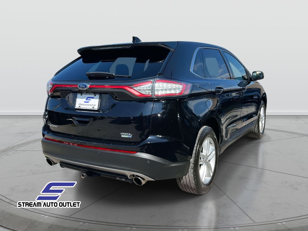 2017 Ford Edge SEL photo 4