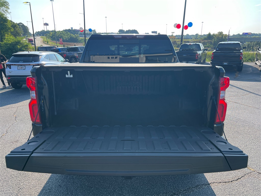 2024 Chevrolet Silverado 1500 High Country photo 16