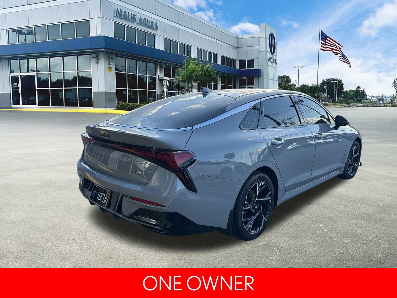 2025 Kia K5 GT-Line photo 4