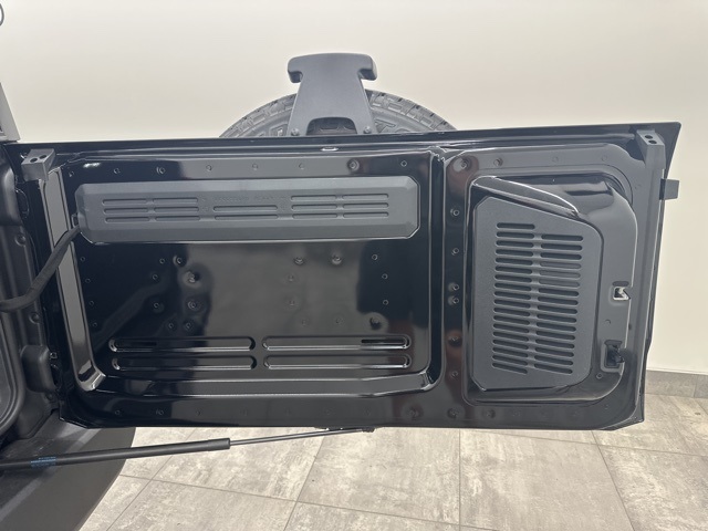 2025 Ford Bronco Outer Banks photo 4