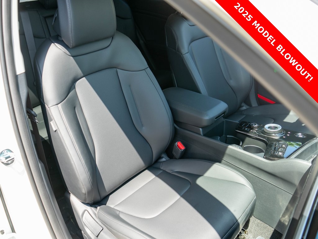 2025 Kia Sportage Hybrid EX photo 9